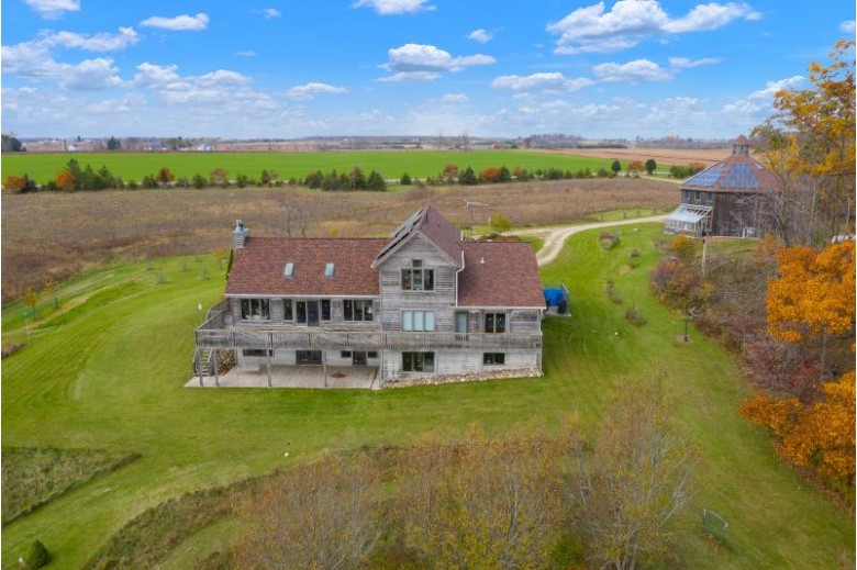 5400 Sunny Ridge Rd Belgium, WI 53004 by Berkshire Hathaway Homeservices Metro Realty $1,699,900