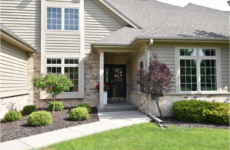 10627 Hidden Creek Dr Mequon, WI 53092 by Homeowners Concept $519,900