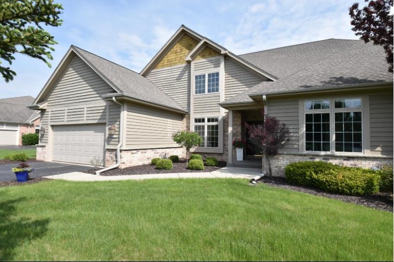 10627 Hidden Creek Dr, Mequon, WI by Homeowners Concept $519,900