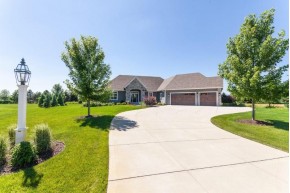 W347N6765 Shoreview Ct