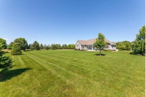 W347N6765 Shoreview Ct