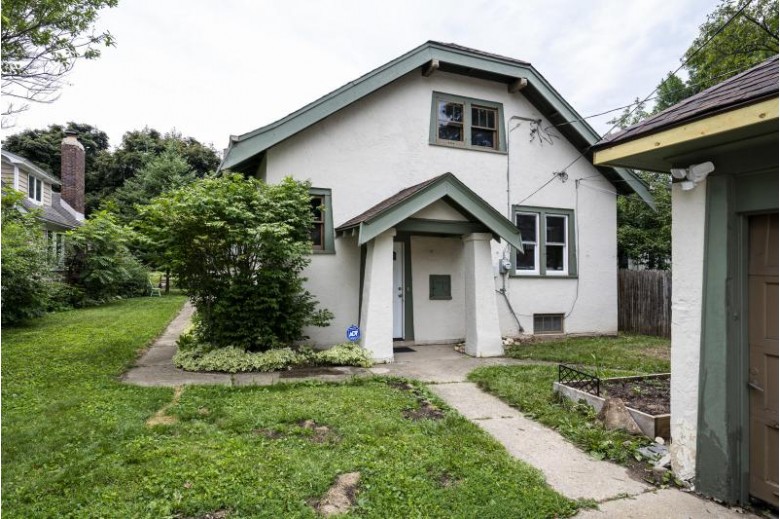 2150 N 53rd St Milwaukee, WI 53208-1007 by First Weber Real Estate $235,000