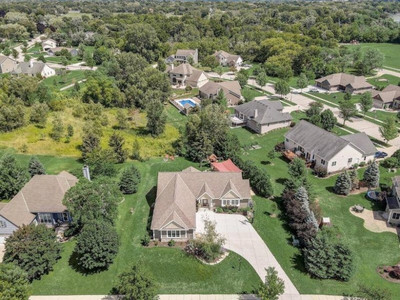 512 Minors Dr Mukwonago, WI 53149 by Exp Realty, Llc~milw $599,900