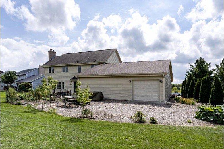 3436 River Valley Rd Waukesha, WI 53189-6816 by First Weber Real Estate $549,000