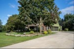 18220 Coopers Ln Brookfield, WI 53045-6651 by Coldwell Banker Homesale Realty - Wauwatosa $799,999