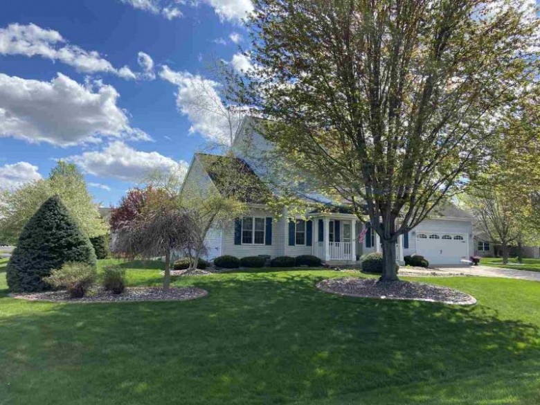 3017 Holly Court, Oshkosh, WI by RE/MAX On The Water $375,000
